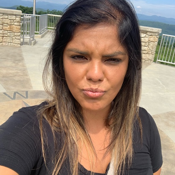 Meet your Posher, Brittany - Picture 2 of 2